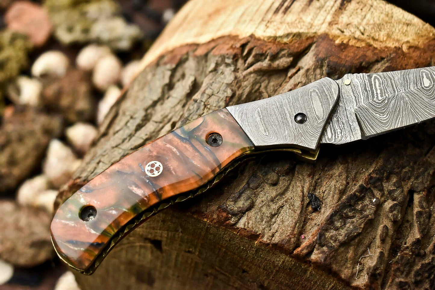 |Custom Handmade Damascus Steel Pocket Folding Knife - Beautiful Resin Handle