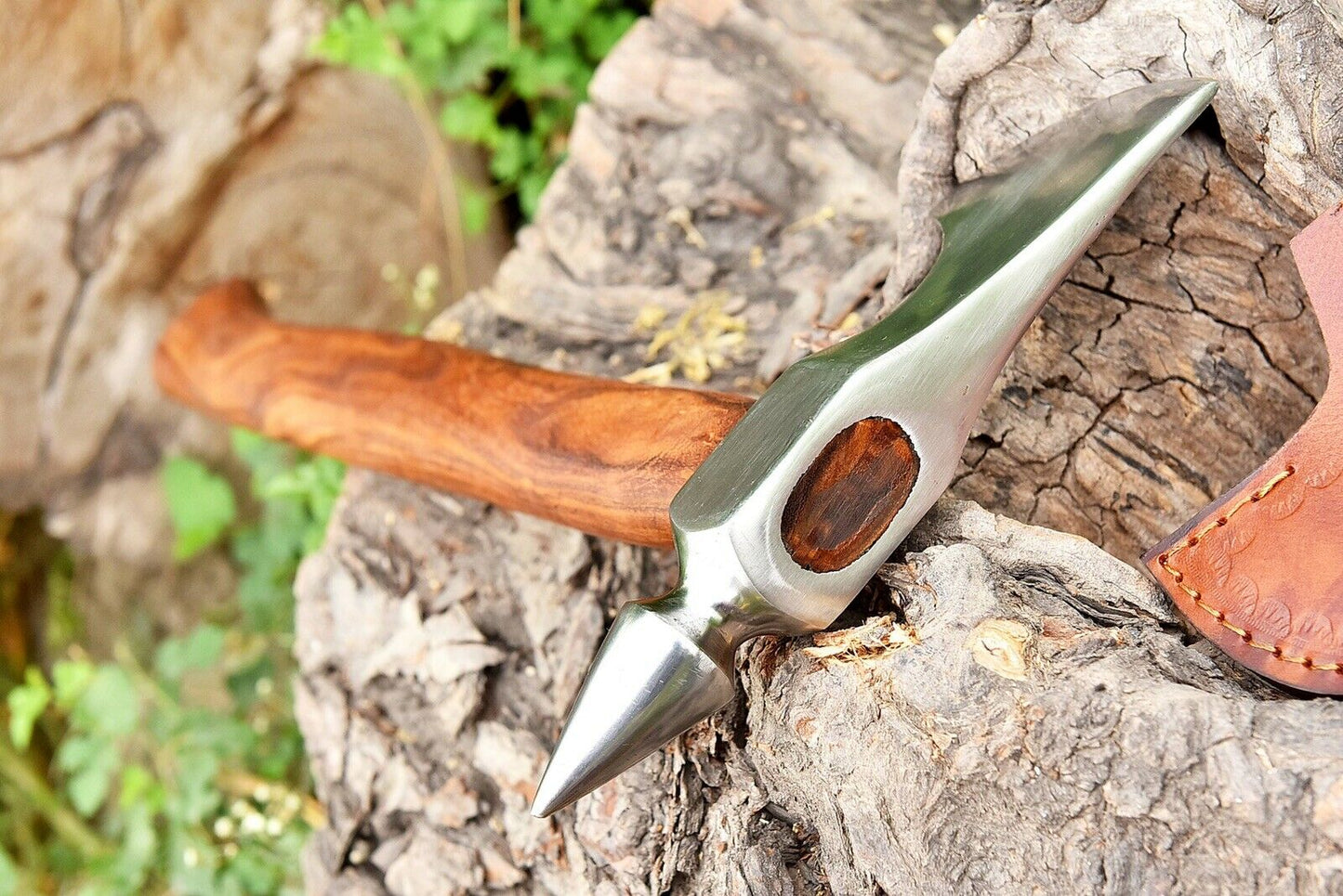 HS-1059 | Custom Handmade High Carbon Hand Forged Tomahawk knife, Hatchet, Axe,Integral Natural Wood