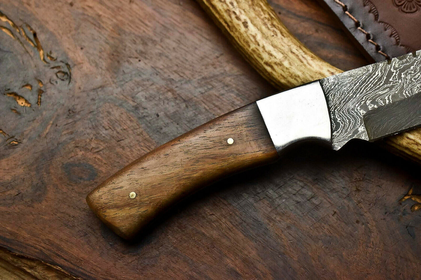 HS-627 Handmade Damascus Skinning Blade Camping Full Tang Knife