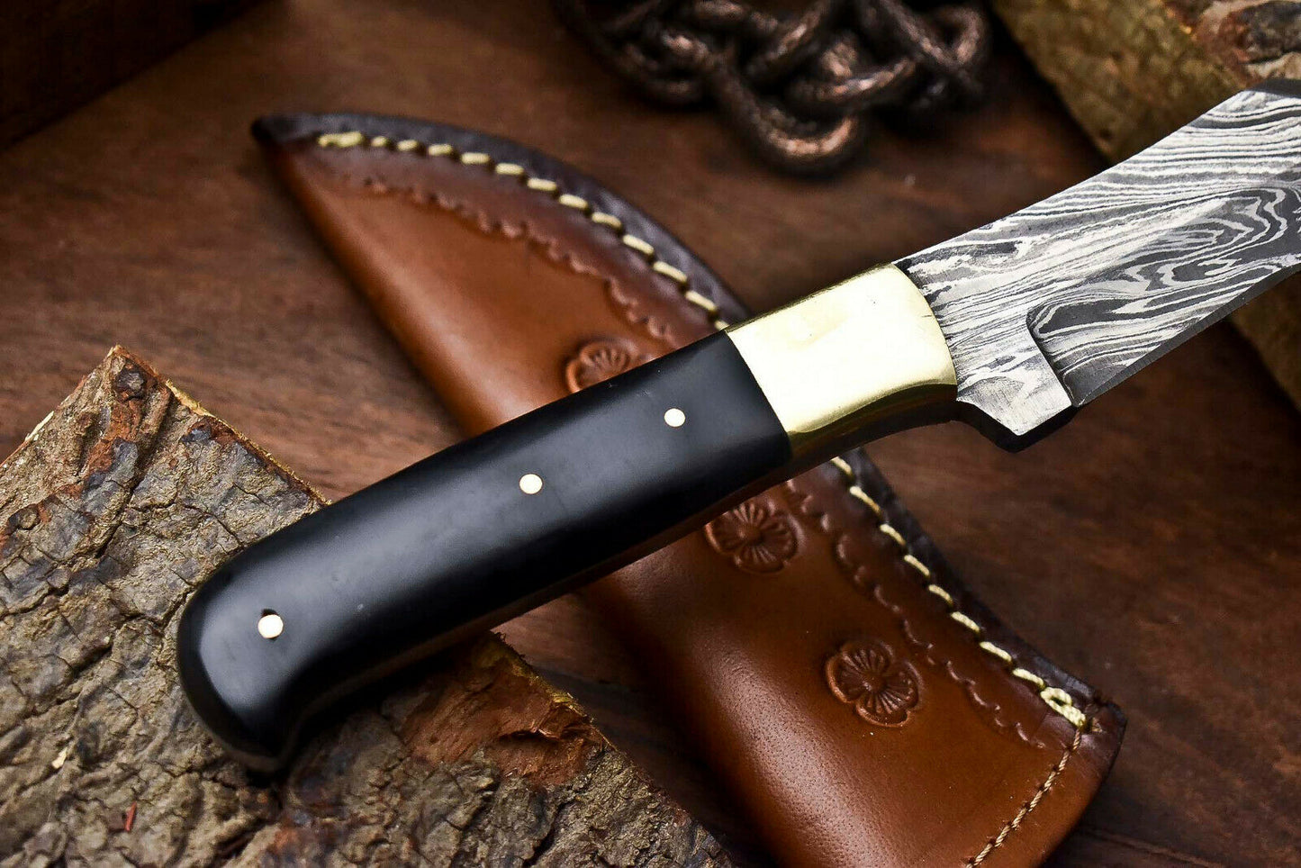 HS-706 Custom Handmade Damascus Steel Skinner Knife - Beautiful Resin Handle