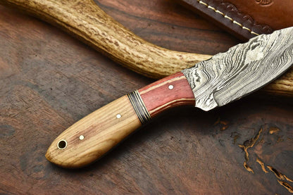 HS-599 Handmade Damascus Skinning Blade Camping Full Tang Knife