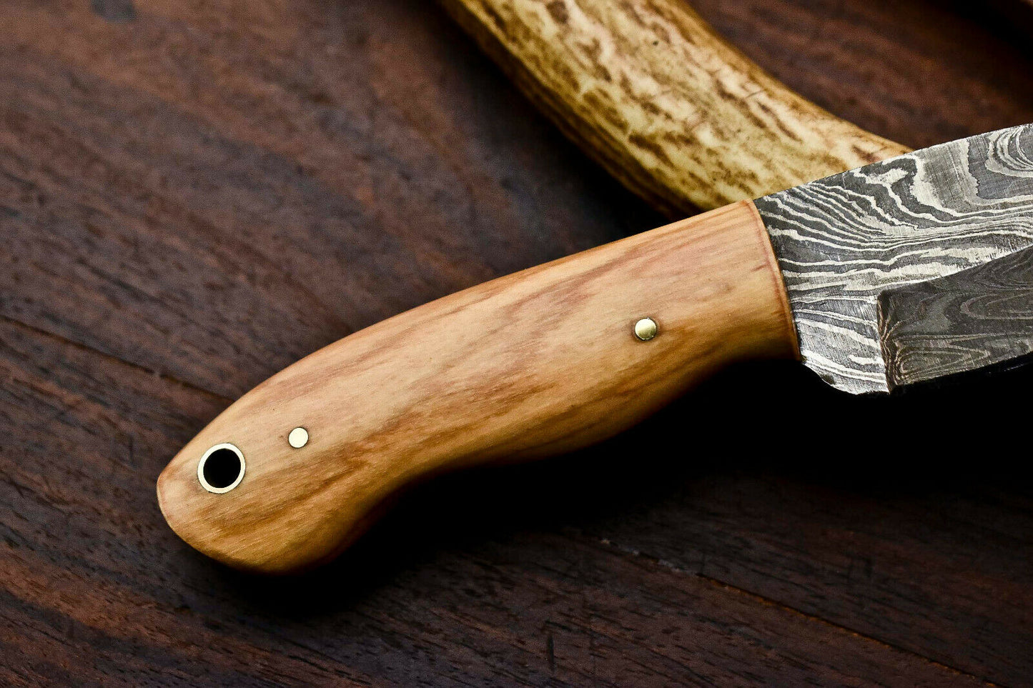 HS-611 Handmade Damascus Skinning Blade Camping Full Tang Knife