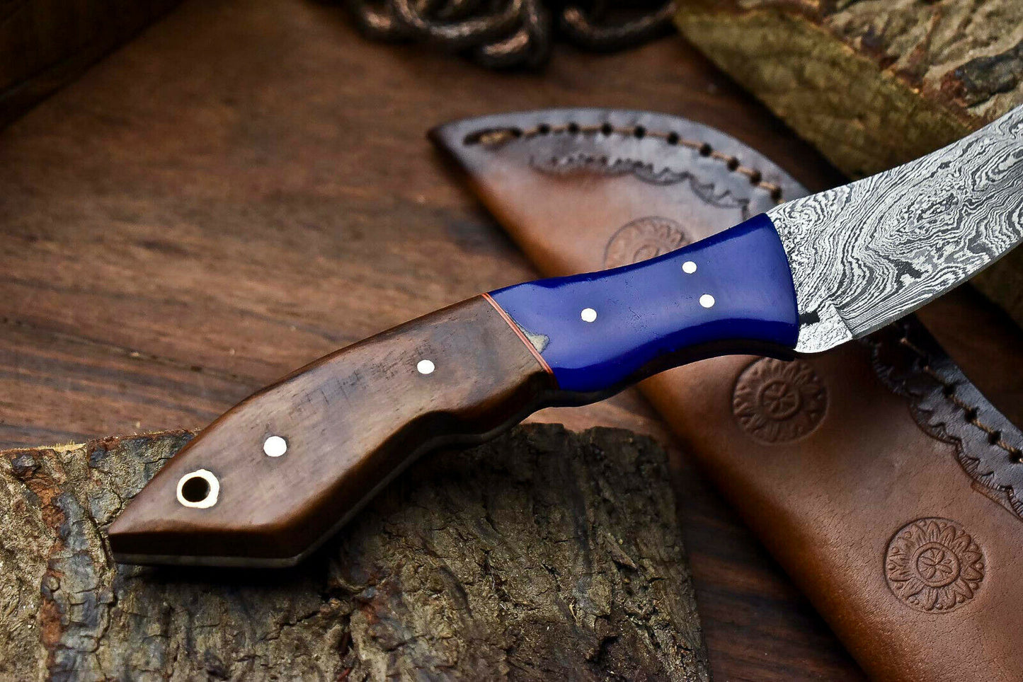 HS-655 Custom Handmade Damascus Hunting Skinning Blade Hunter Camping Full Tang Knife