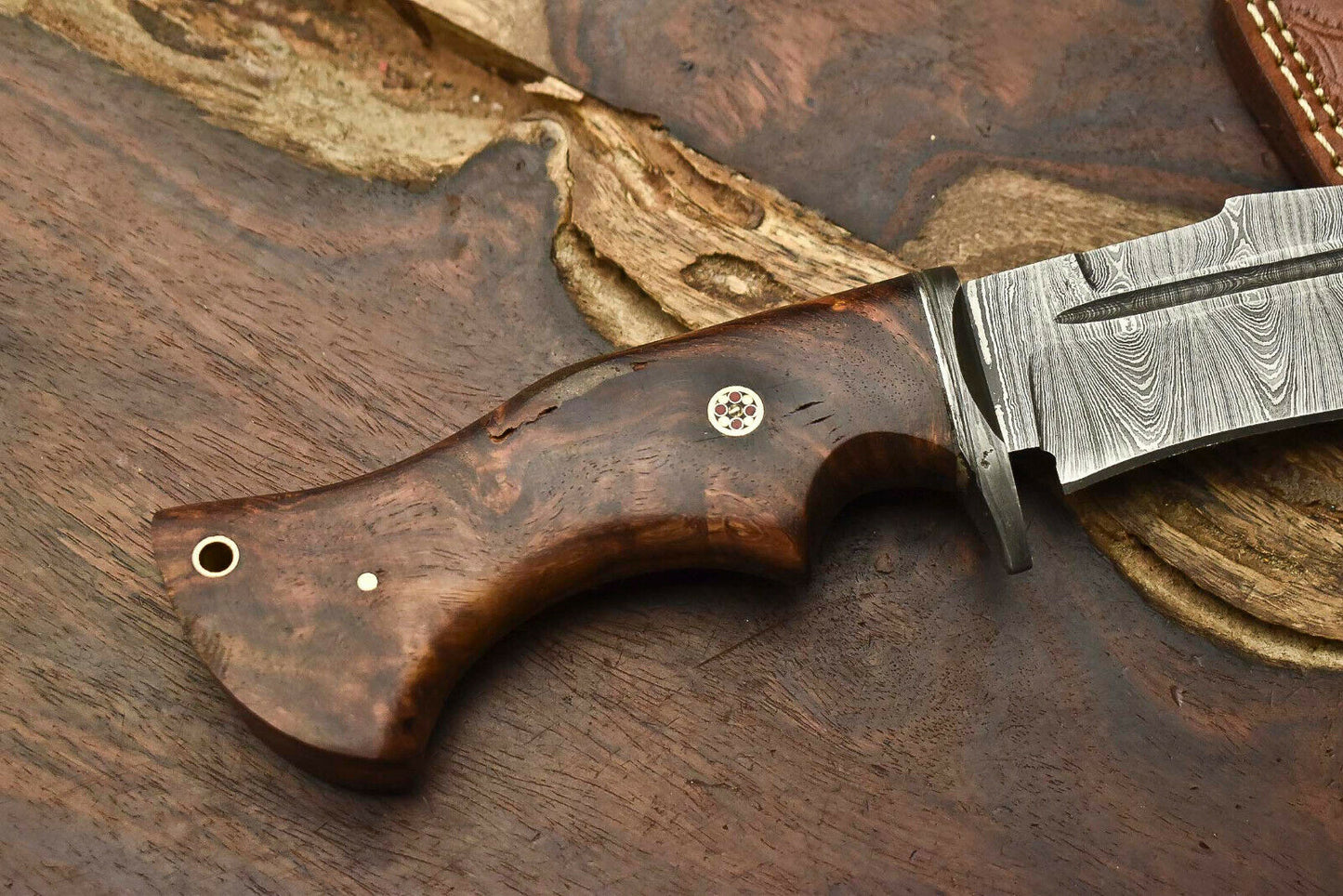 HS-394 '' Handmade Damascus Steel Blade Hunting Knife | Walnut Wood