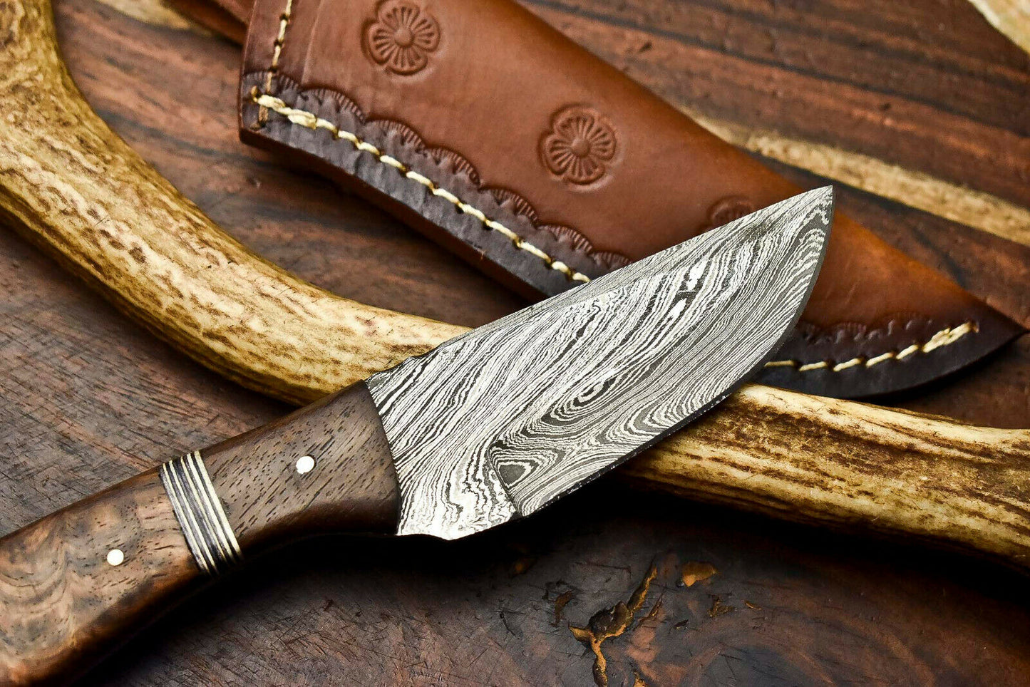 HS-595 Handmade Damascus Skinning Blade Camping Full Tang Knife