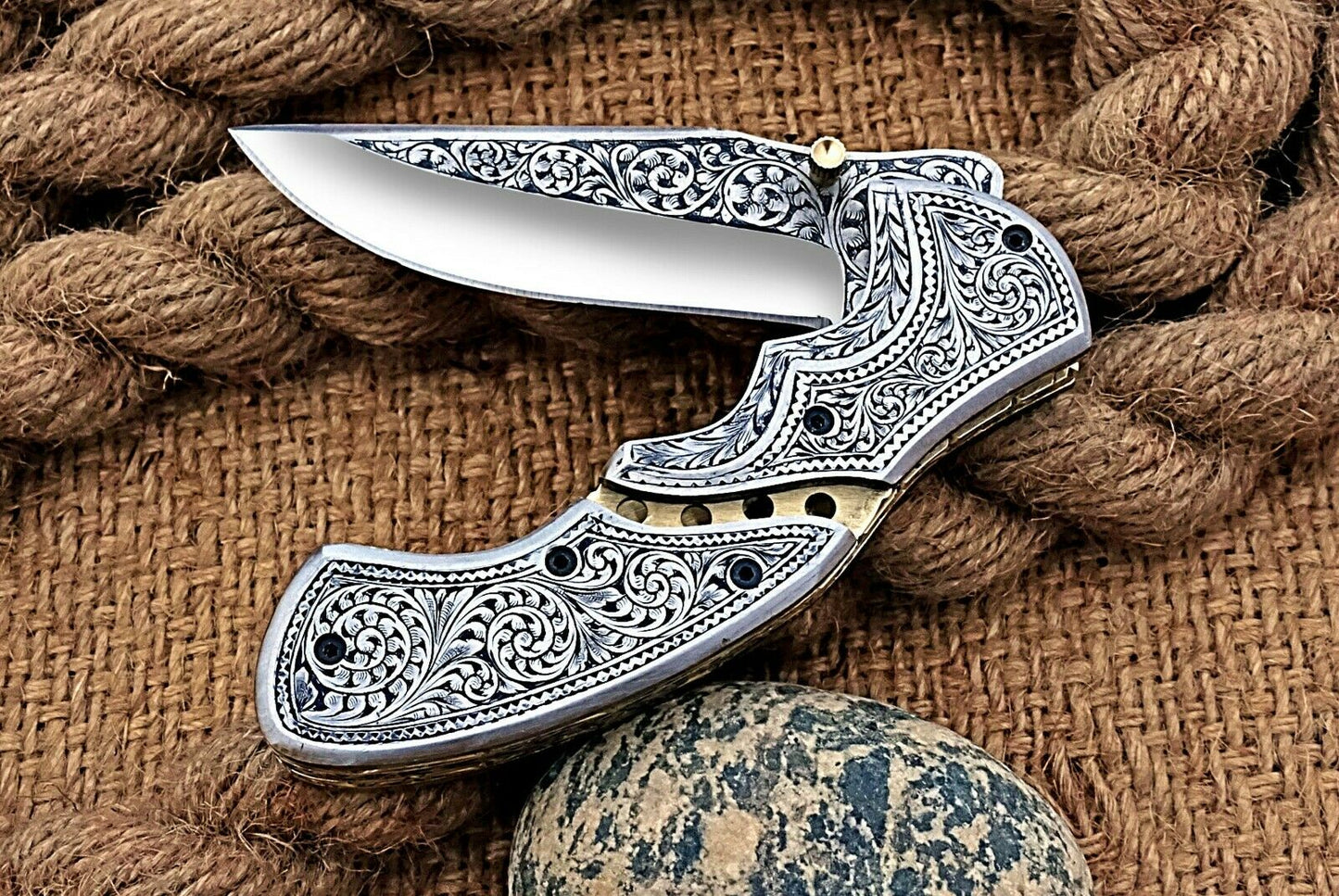 Custom Made Hand Engraved Folding-Pocket Knife Life Time Used With Very Good Price