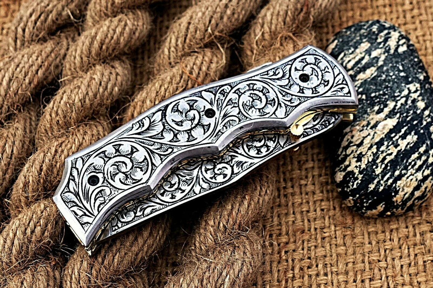 Custom Hand Engraved Folding-Pocket Knife Life Time Used With Engraved Handle