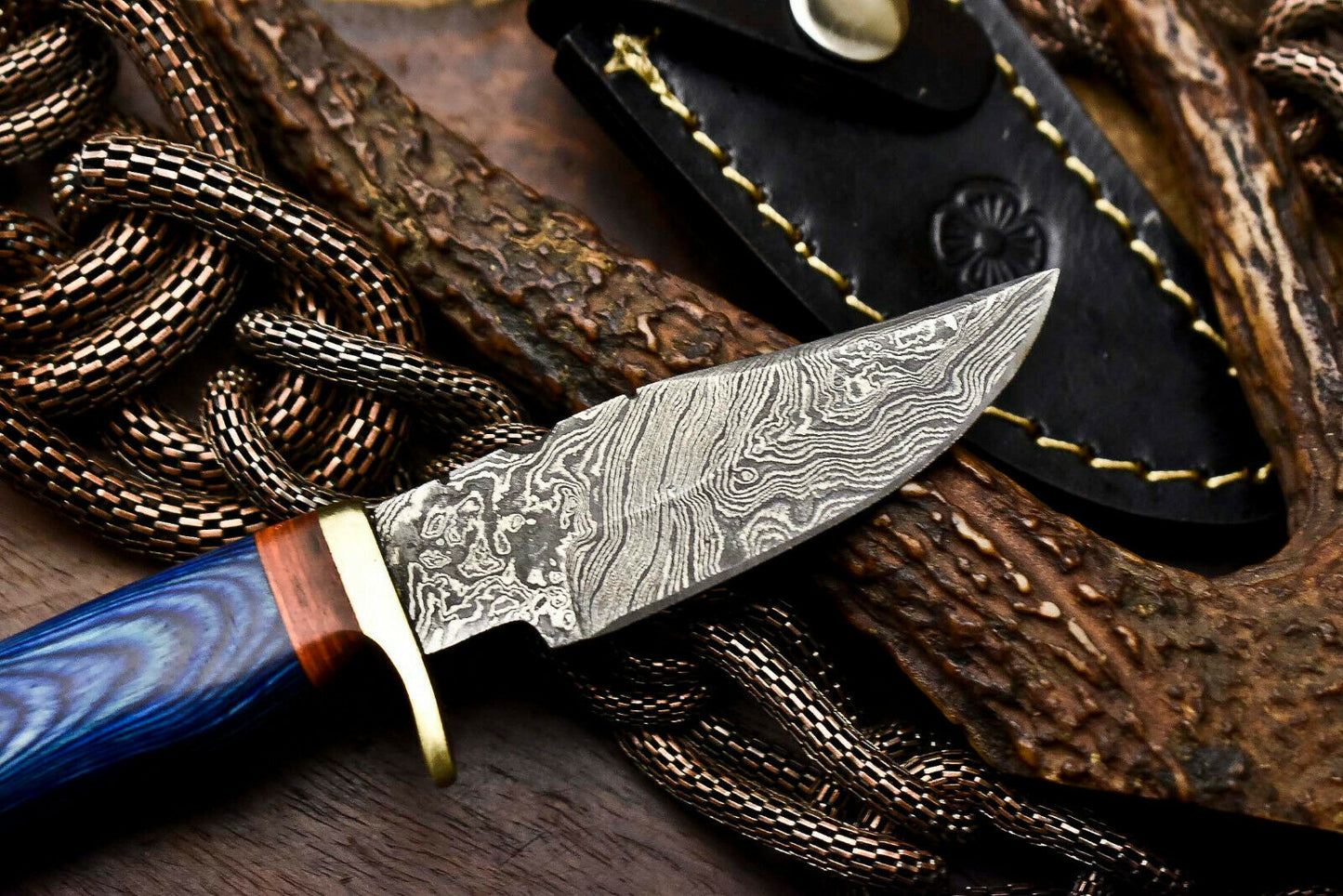 HS-713 Custom Handmade Awesome Hard Wood Handle Damascus Steel Skinner Knife With Best Price