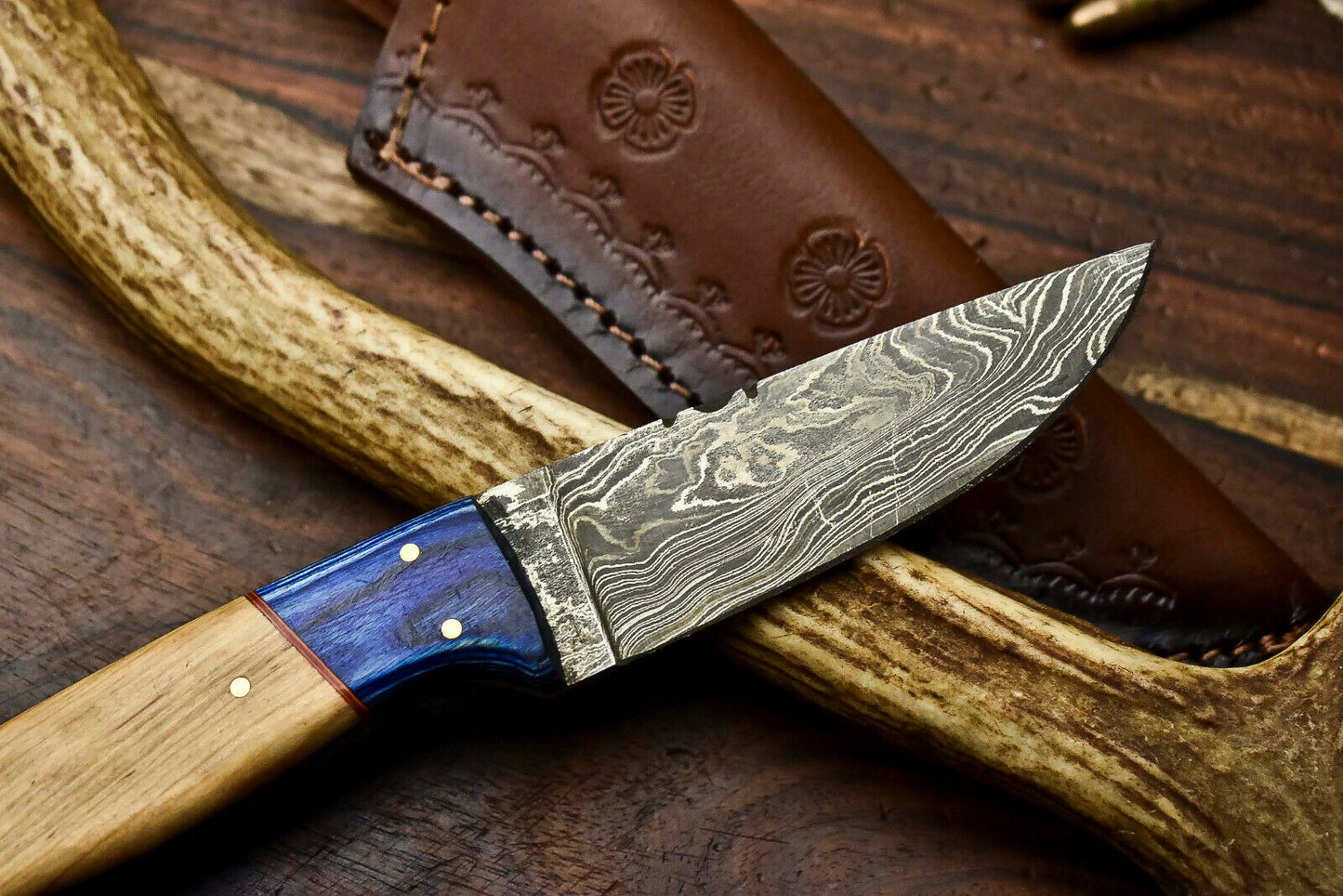 HS-619 Handmade Damascus Skinning Blade Camping Full Tang Knife