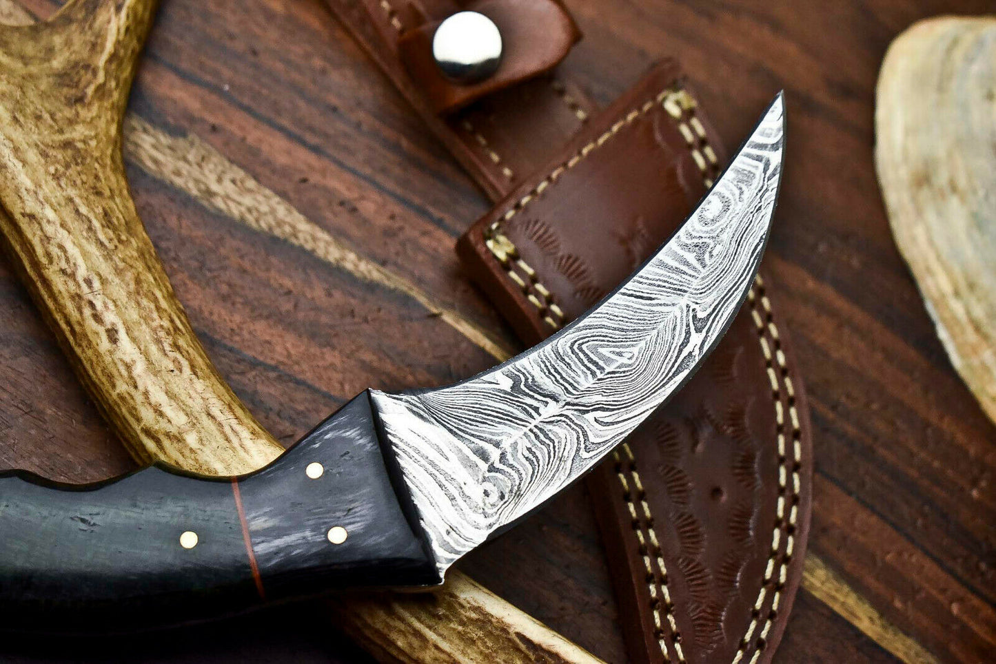 HS-900 Handmade Damascus Hunting Blade Karambit Full Tang Knife