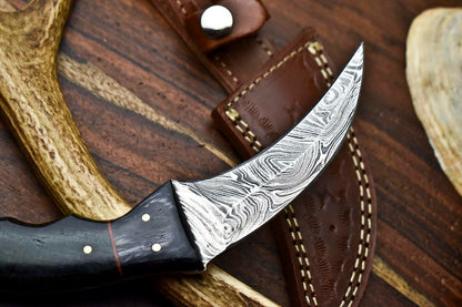 HS-900 Handmade Damascus Hunting Blade Karambit Full Tang Knife