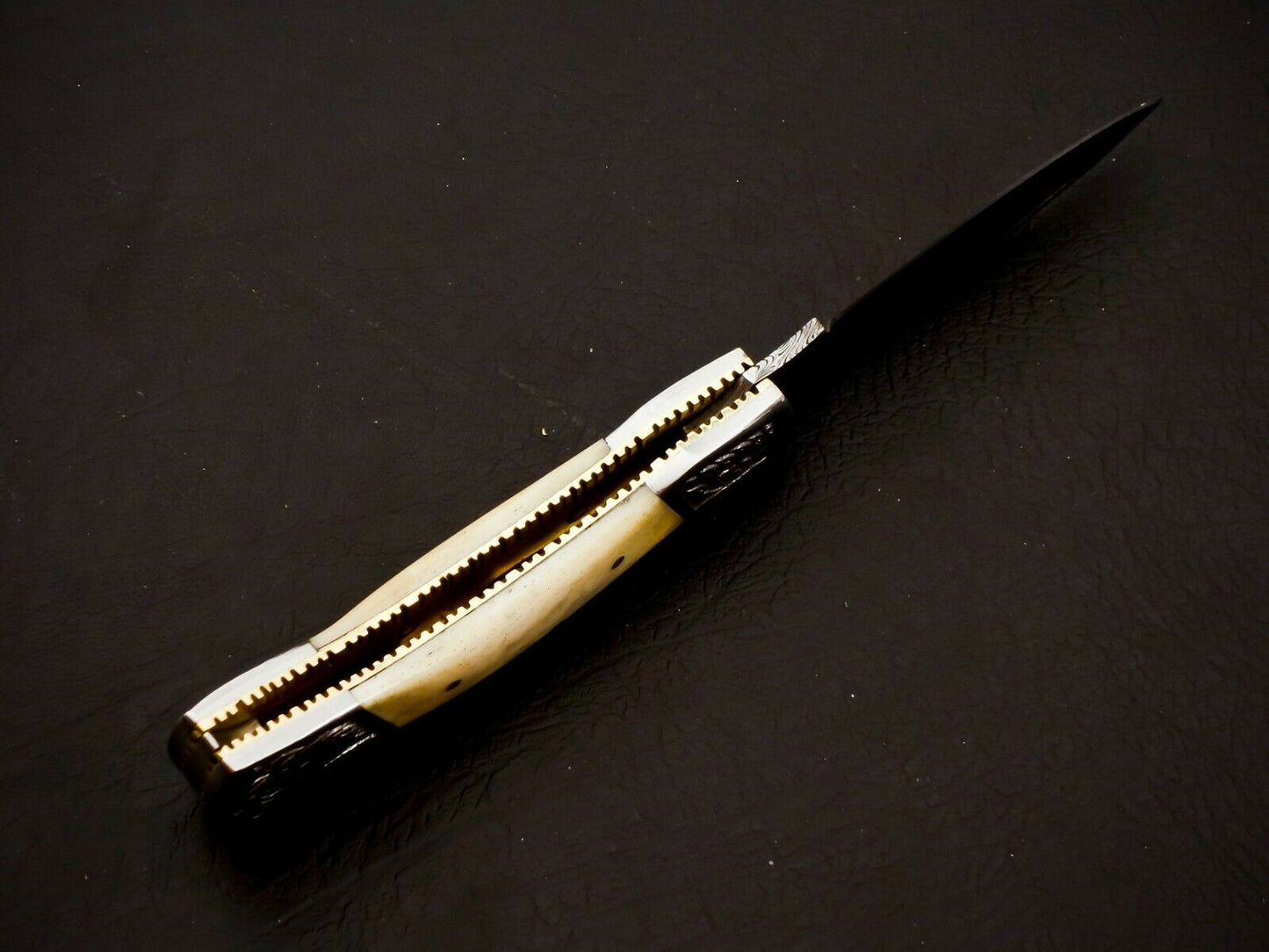 HS-1109 Custom Hand Forged Damascus Steel Back Lock Resin Handle Knife