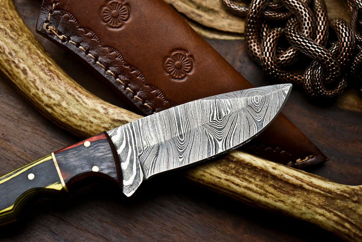 HS-643 Custom Handmade Damascus Hunting Skinning Blade Hunter Camping Full Tang Knife