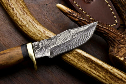 HS-716 Custom Handmade Awesome Walunt Wood Handle Damascus Steel Skinner Knife With Best Price