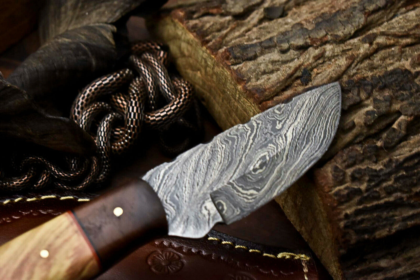HS-653 Custom Handmade Damascus Hunting Skinning Blade Hunter Camping Full Tang Knife
