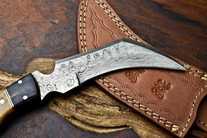 HS-898 Handmade Damascus Hunting Blade Karambit Full Tang Knife