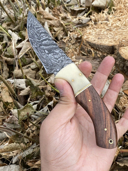 HS-572 Custom Hand Forged Damascus Steel HUNTING Knife W/ Wood Handle / Full Tang
