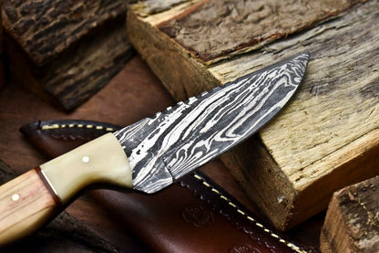 HS-652 Custom Handmade Damascus Hunting Skinning Blade Hunter Camping Full Tang Knife