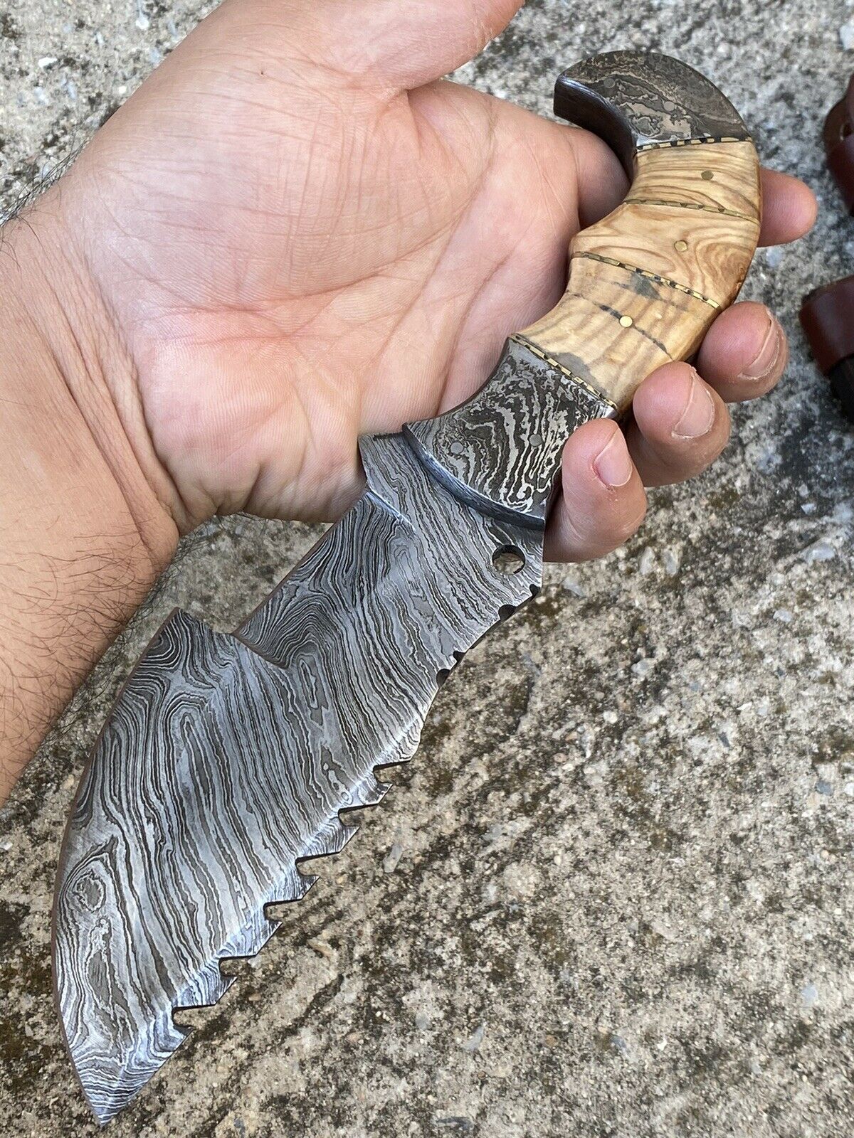 HS-929 Custom Handmade Damascus Steel Tracker/Hunting Fix knife - Wood Handle