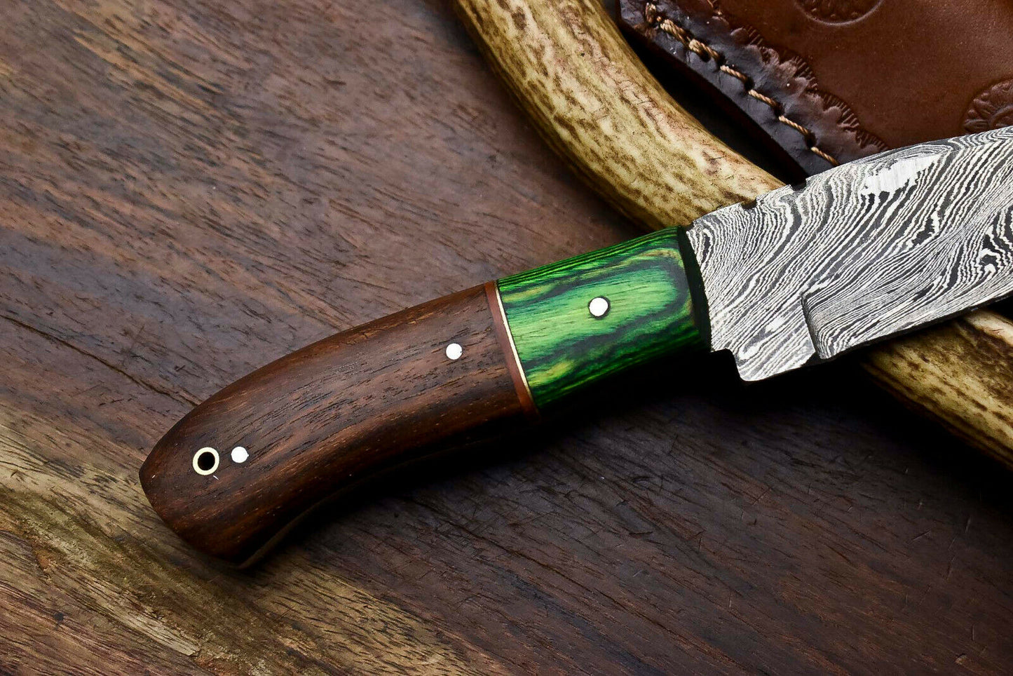 HS-673 Custom Handmade Damascus Steel Skinner Knife - Beautiful Hard Wood Handle
