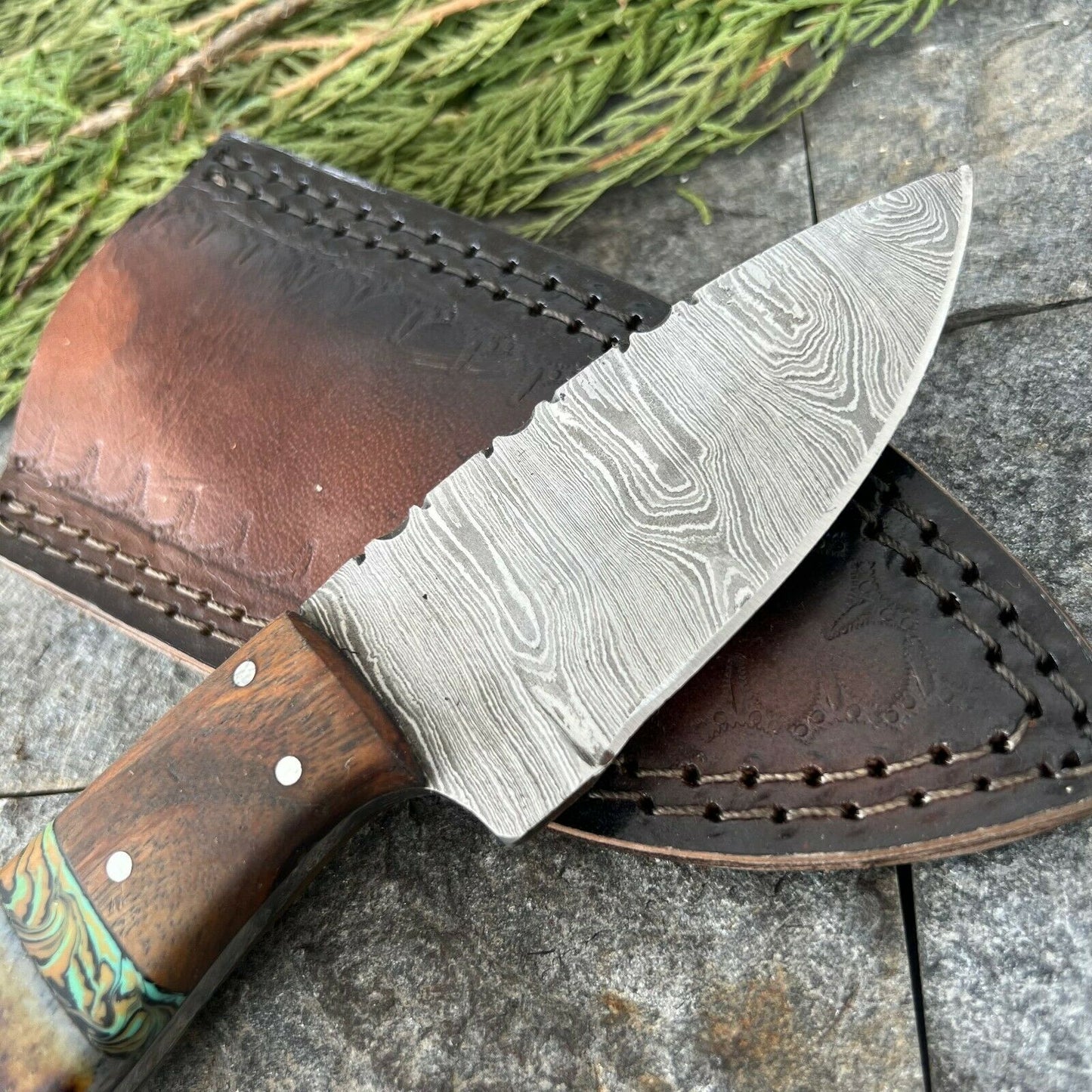 HS-583 Custom Handmade Damascus Steel Hunting Knife Full Tang Skinner Knife