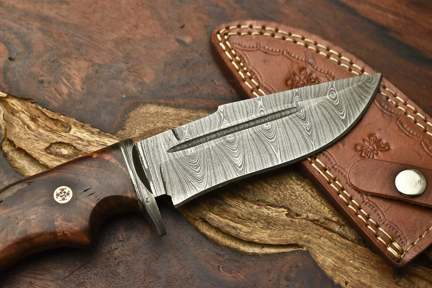 HS-394 '' Handmade Damascus Steel Blade Hunting Knife | Walnut Wood
