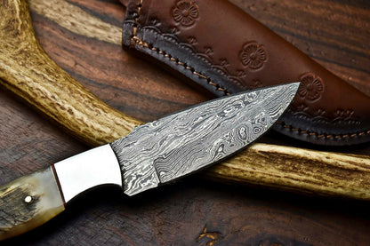 HS-631 Handmade Damascus Skinning Blade Camping Full Tang Knife