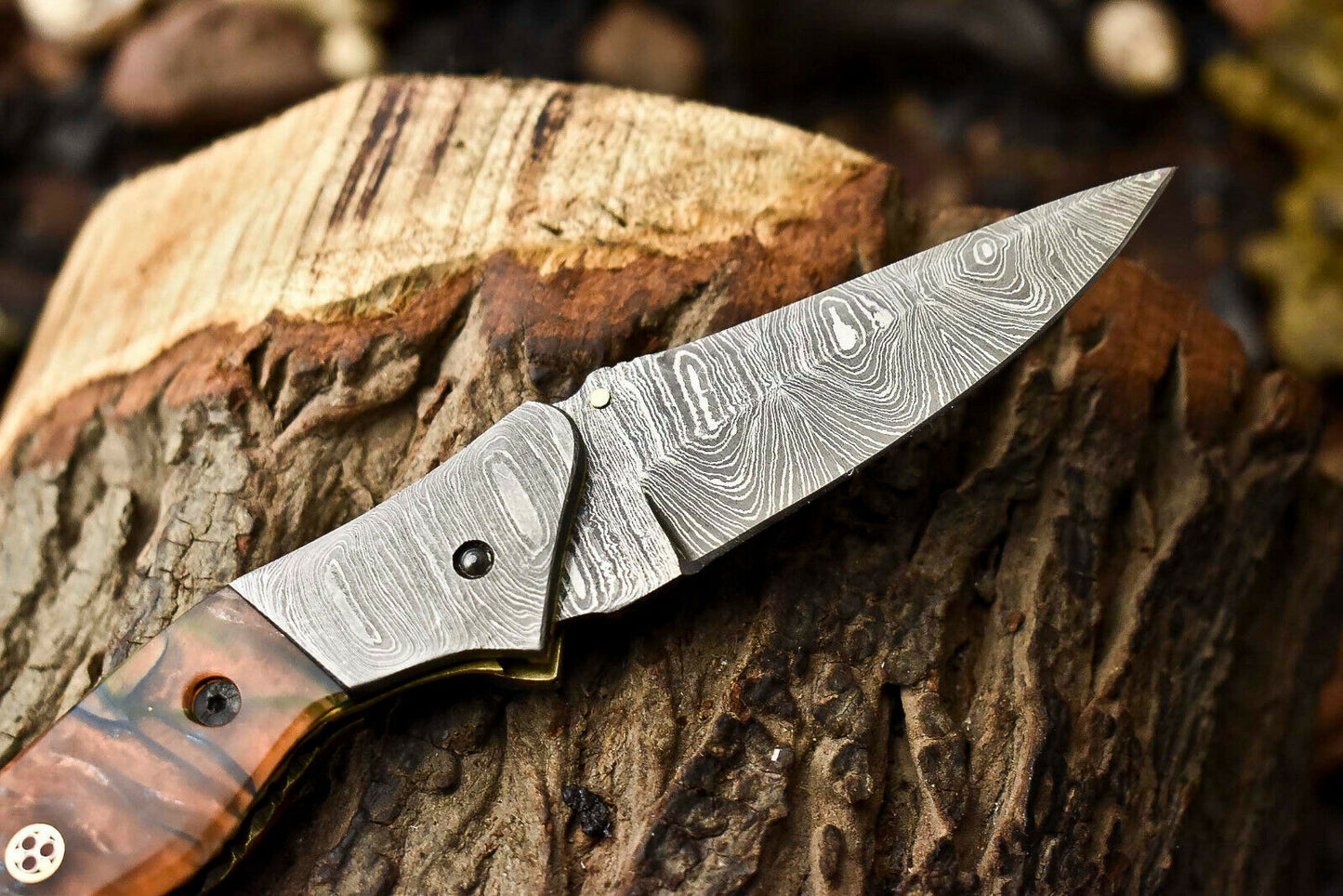 |Custom Handmade Damascus Steel Pocket Folding Knife - Beautiful Resin Handle