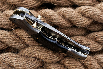 Custom Handmade Damascus Folding-Pocket Knife With Ram Horn Handle