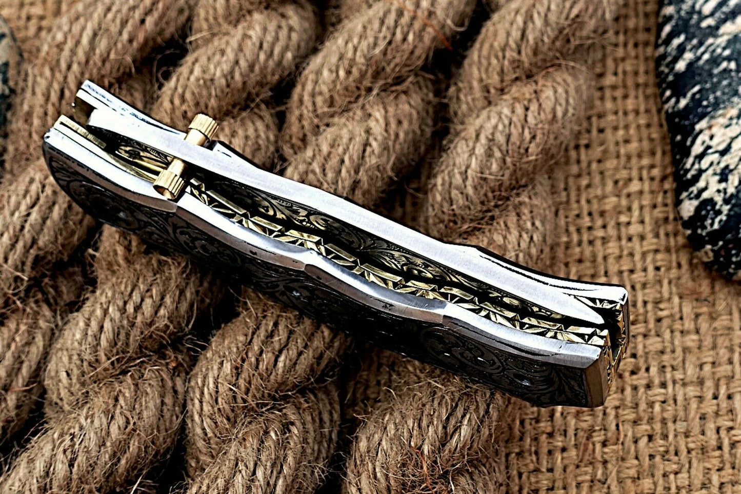 Custom Hand Engraved Folding-Pocket Knife Life Time Used With Engraved Handle