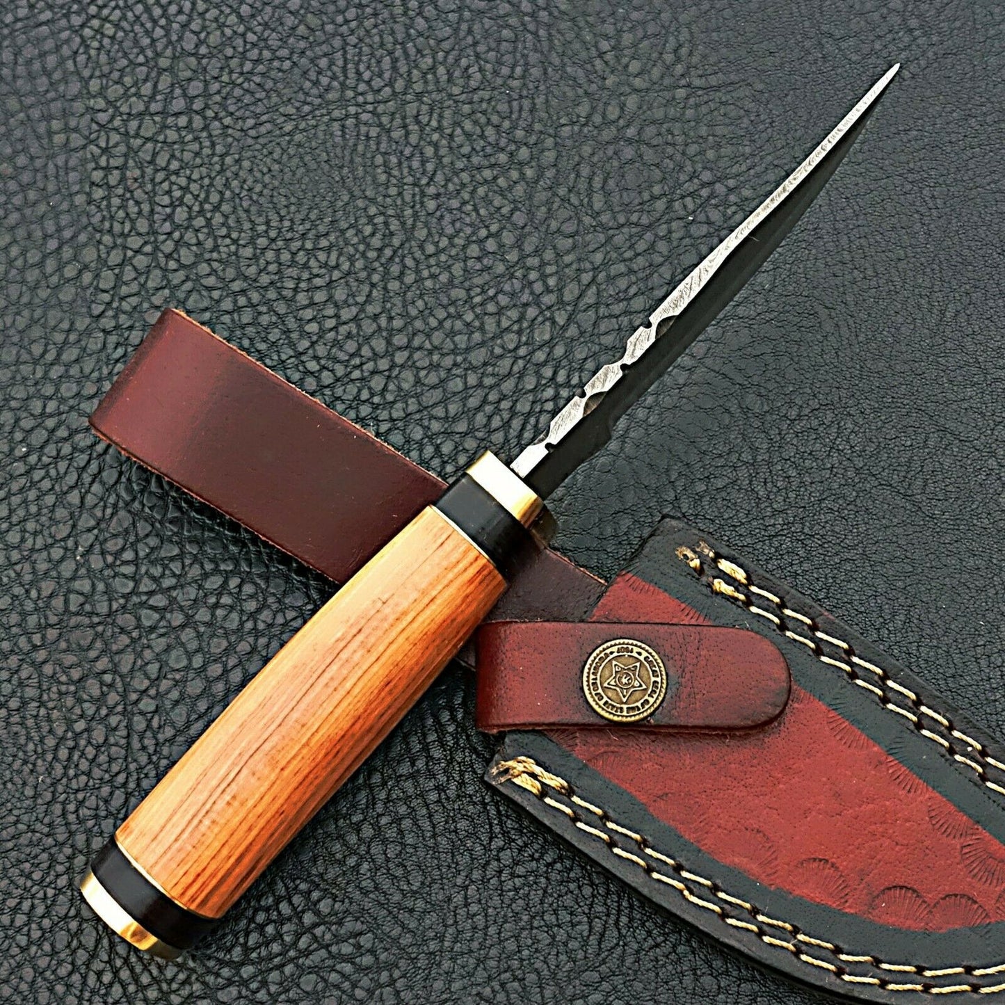 HS-417 | Custom Handmade Damascus Steel Hunting Knife - Beautiful Wood Handle