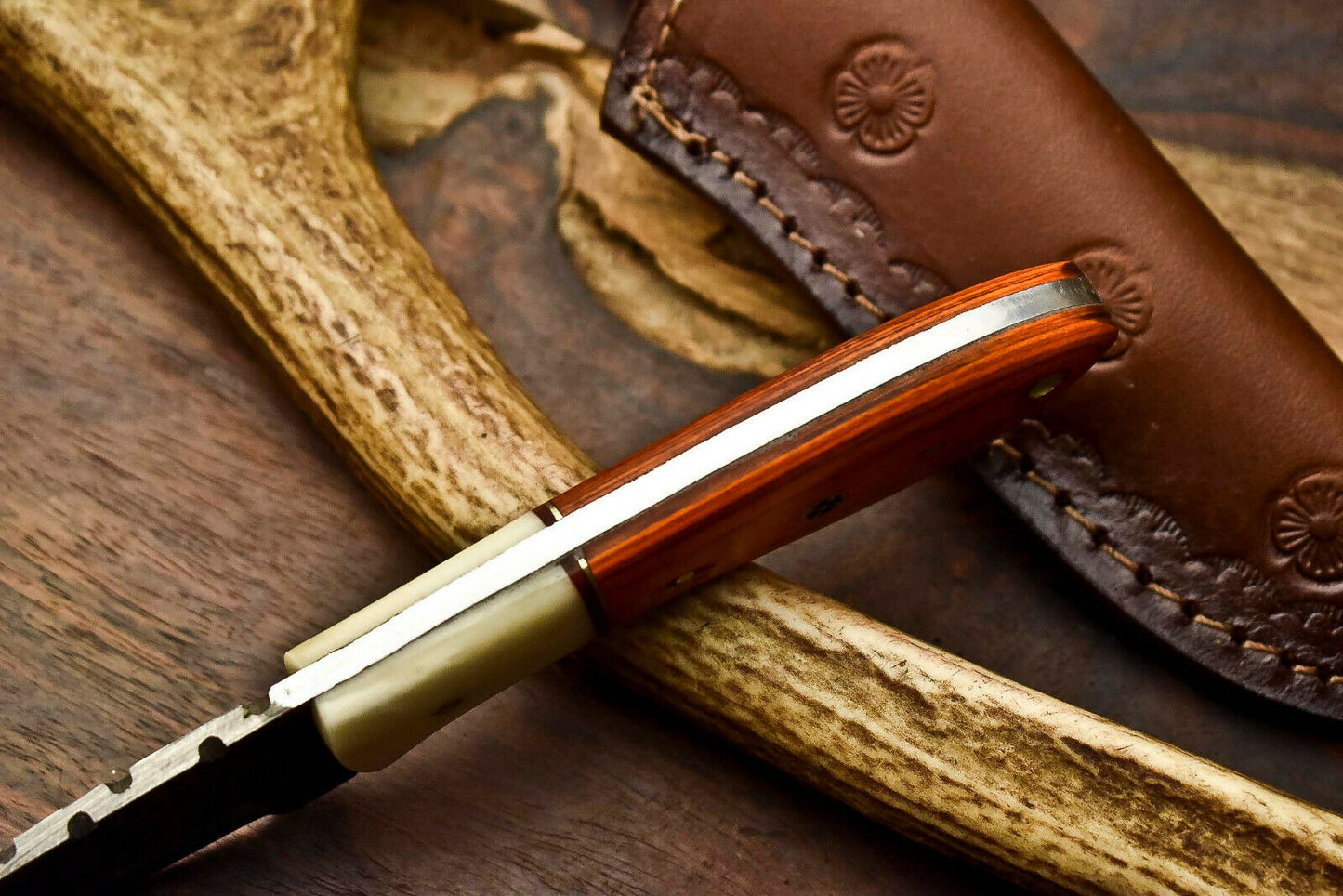 HS-690 Custom Handmade Damascus Steel Skinner Knife - Beautiful Hard Wood And Bone Handle