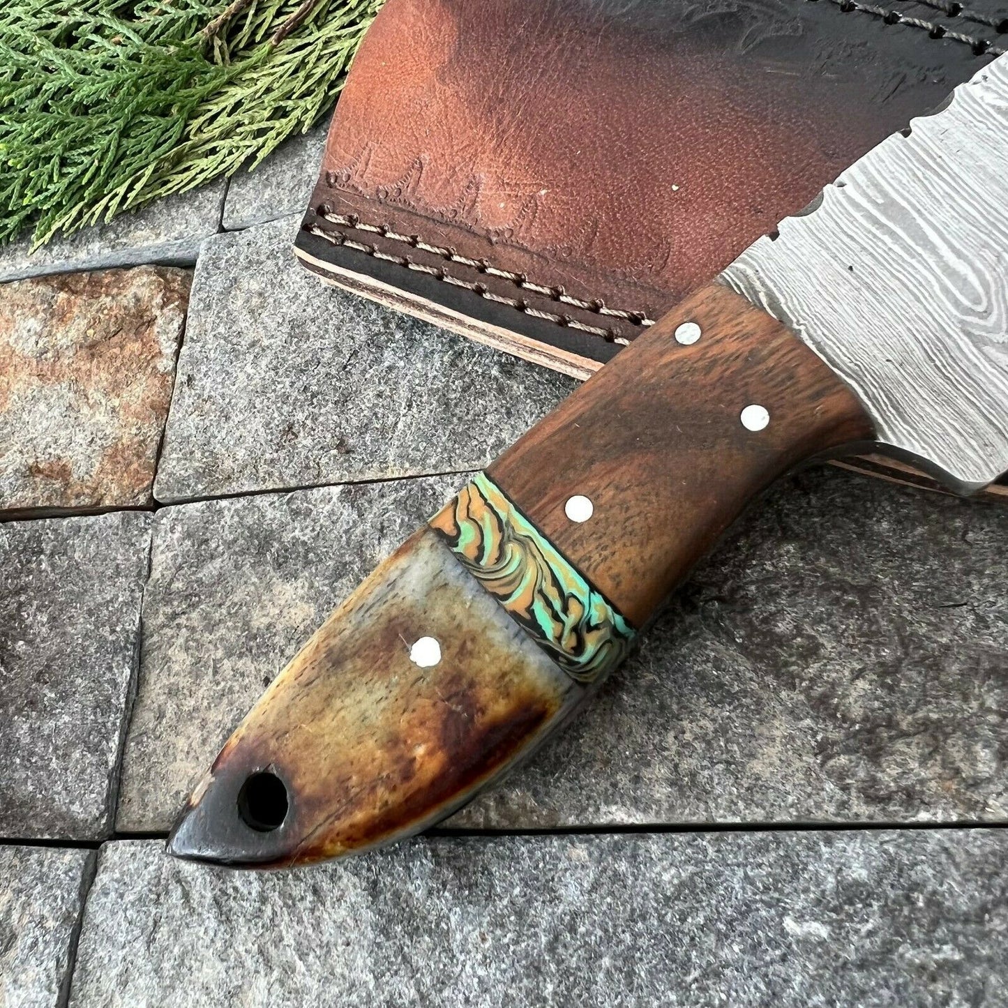 HS-583 Custom Handmade Damascus Steel Hunting Knife Full Tang Skinner Knife