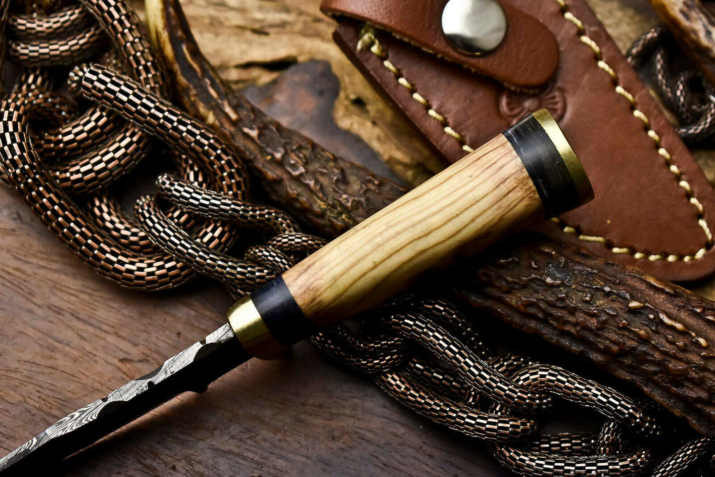 HS-715 Custom Handmade Awesome Olive Wood Handle Damascus Steel Skinner Knife With Best Price