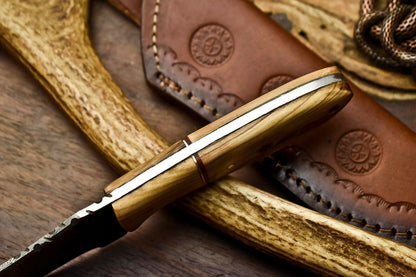 HS-635 Custom Handmade Damascus Hunting Skinning Blade Hunter Camping Full Tang Knife