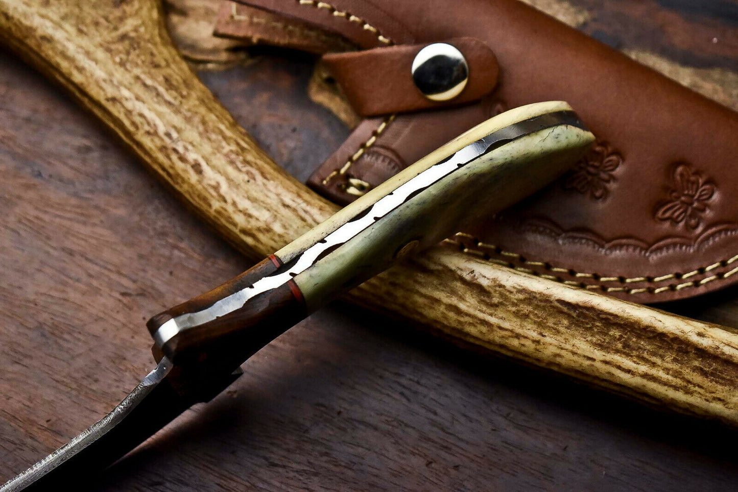 HS-406 | Custom Handmade Awesome Camel Bone Handle Damascus Steel Hunting Knife - Great Price