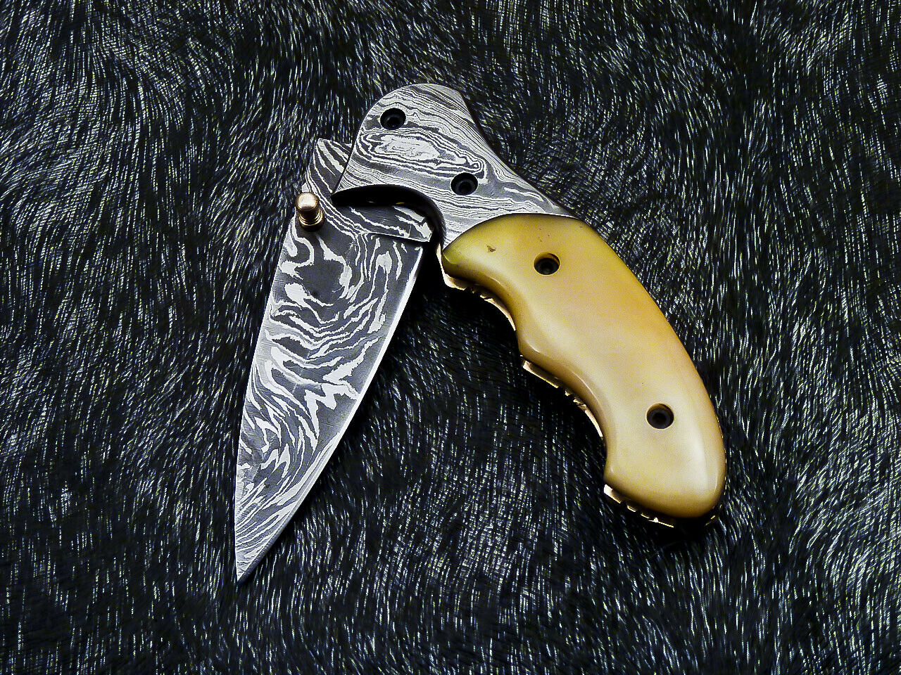 Damascus Liner Lock Folding Knife – Camel Bone | Twist Blade | HS-1124