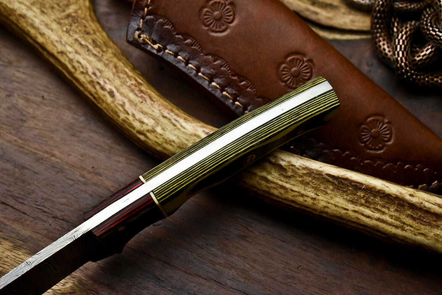 HS-643 Custom Handmade Damascus Hunting Skinning Blade Hunter Camping Full Tang Knife