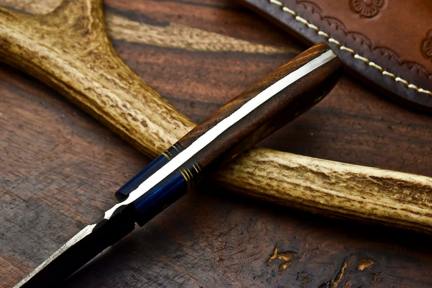 HS-626 Handmade Damascus Skinning Blade Camping Full Tang Knife