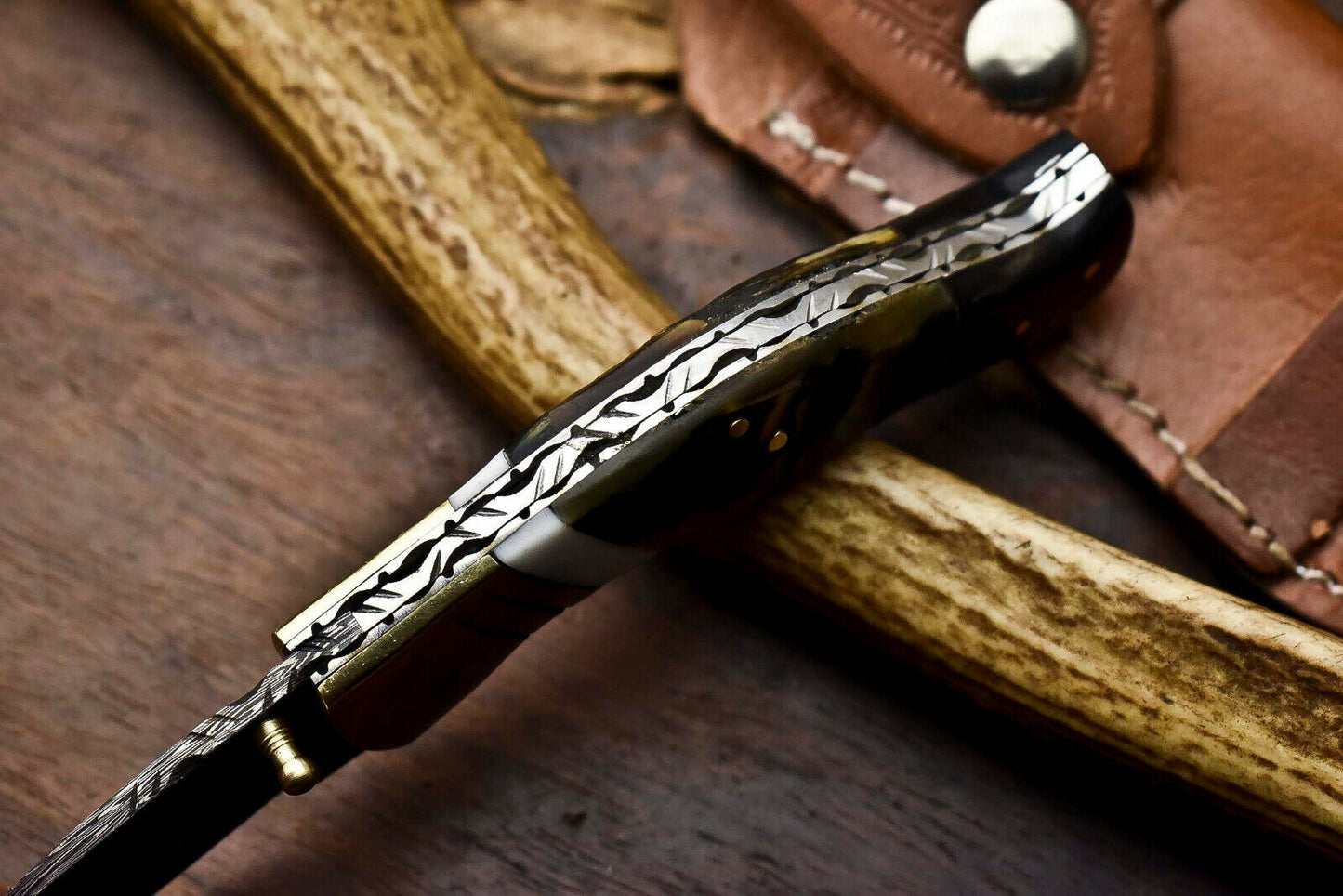 Custom Handmade Damascus Steel Pocket Folding Knife - Beautiful Ram's Horn Handle