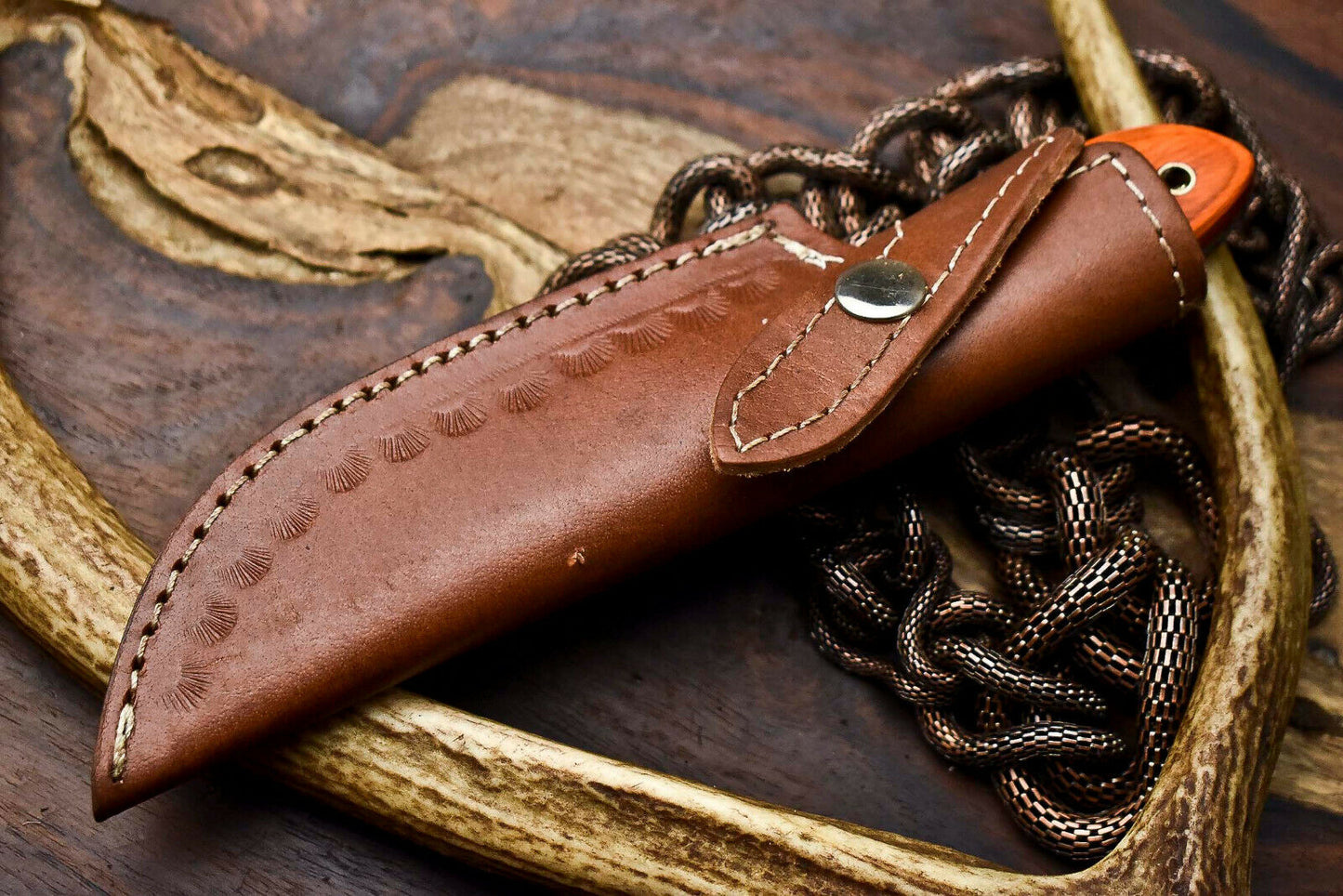 HS-691 Custom Handmade Damascus Steel Skinner Knife - Beautiful Hard Wood Handle