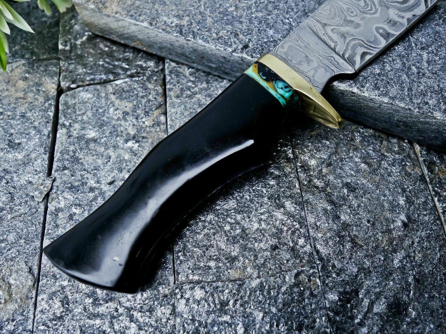 Damascus Hunting Knife – Bull Horn Handle | Brass Guard | HS-357