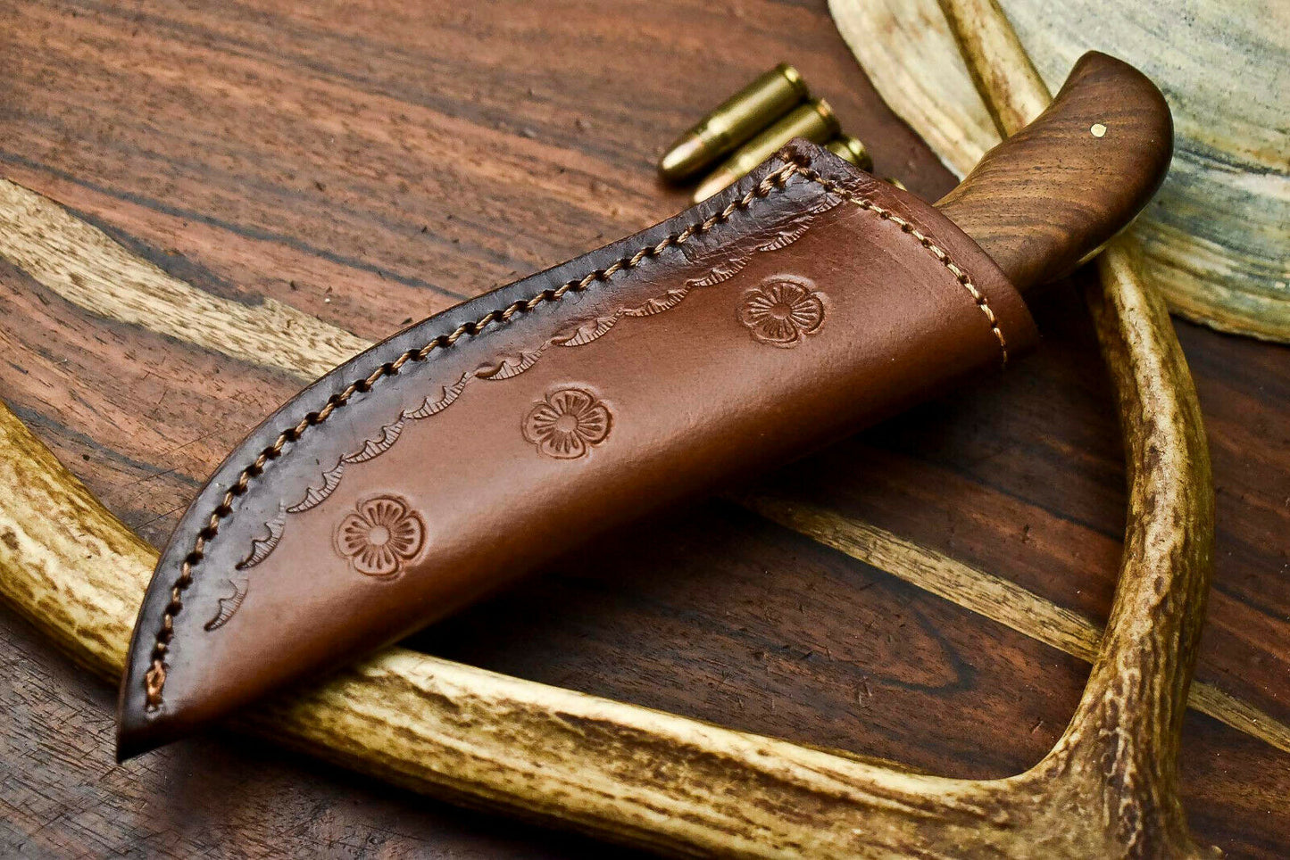HS-623 Handmade Damascus Skinning Blade Camping Full Tang Knife