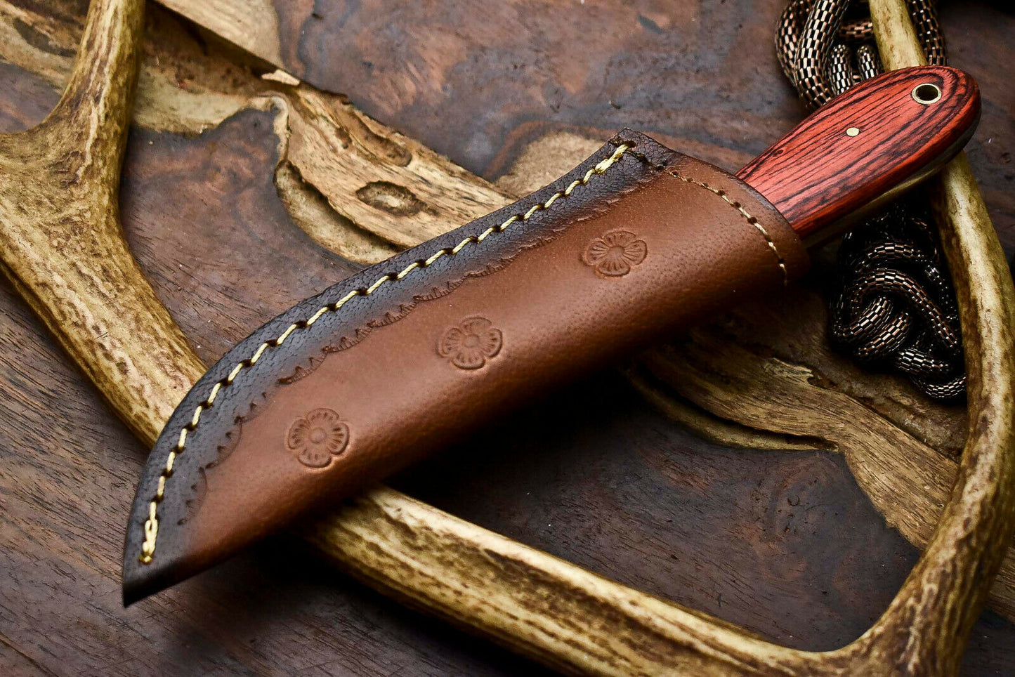 HS-681 Custom Handmade Damascus Steel Skinner Knife - Beautiful Wood Handle