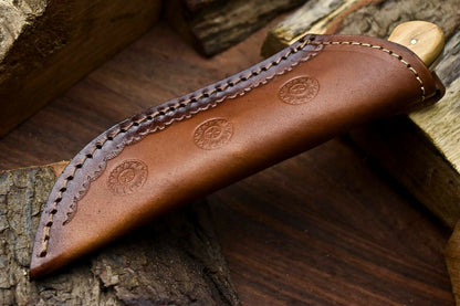 HS-709 Custom Handmade Damascus Steel Skinner Knife - Beautiful Wood Handle