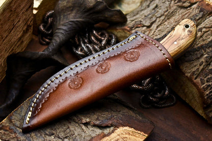 HS-702 Custom Handmade Damascus Steel Skinner Knife - Beautiful Wood Handle