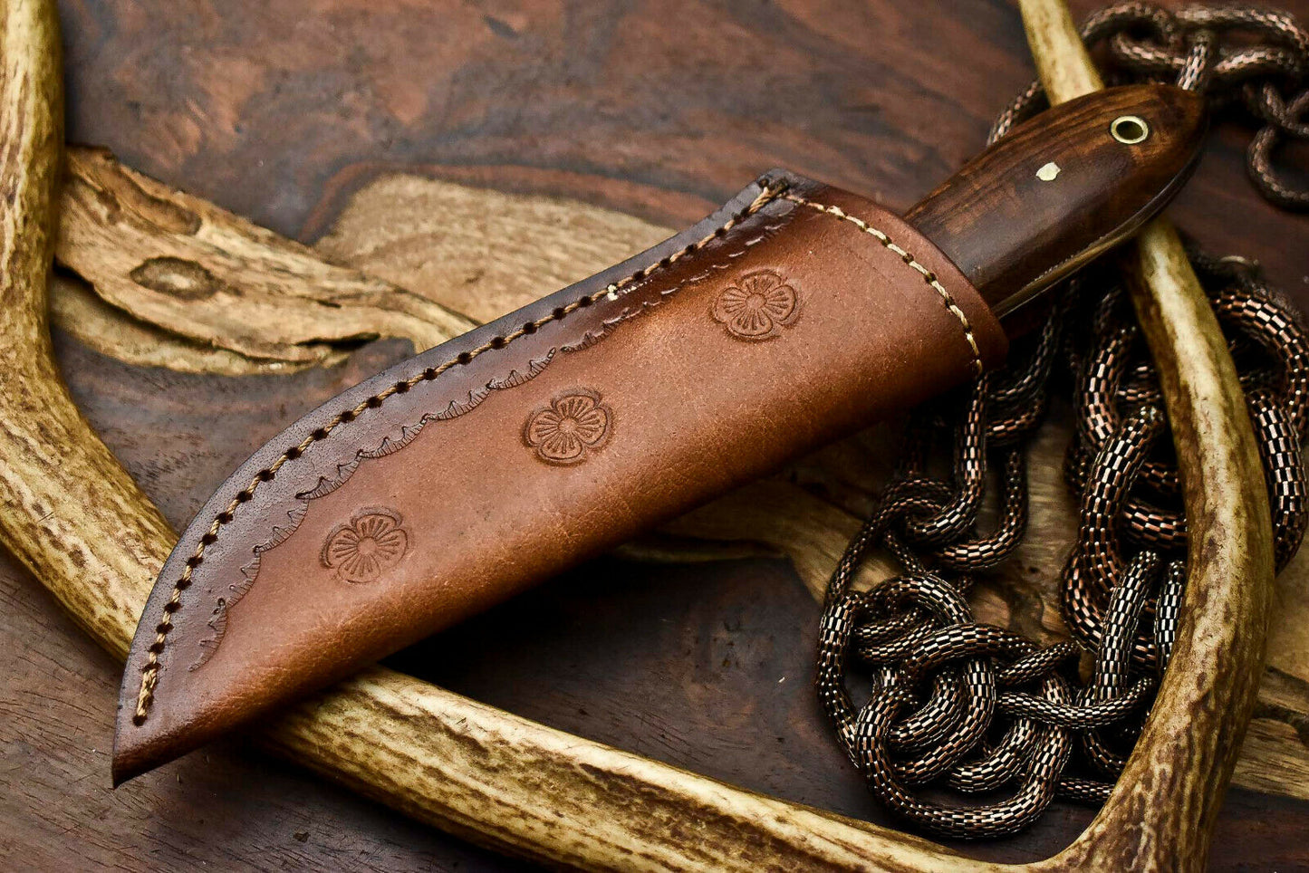 HS-685 Custom Handmade Damascus Steel Skinner Knife - Beautiful Wood Handle