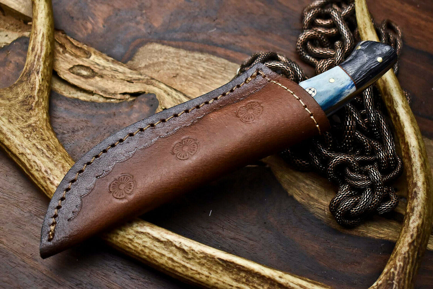 HS-644 Custom Handmade Damascus Hunting Skinning Blade Hunter Camping Full Tang Knife