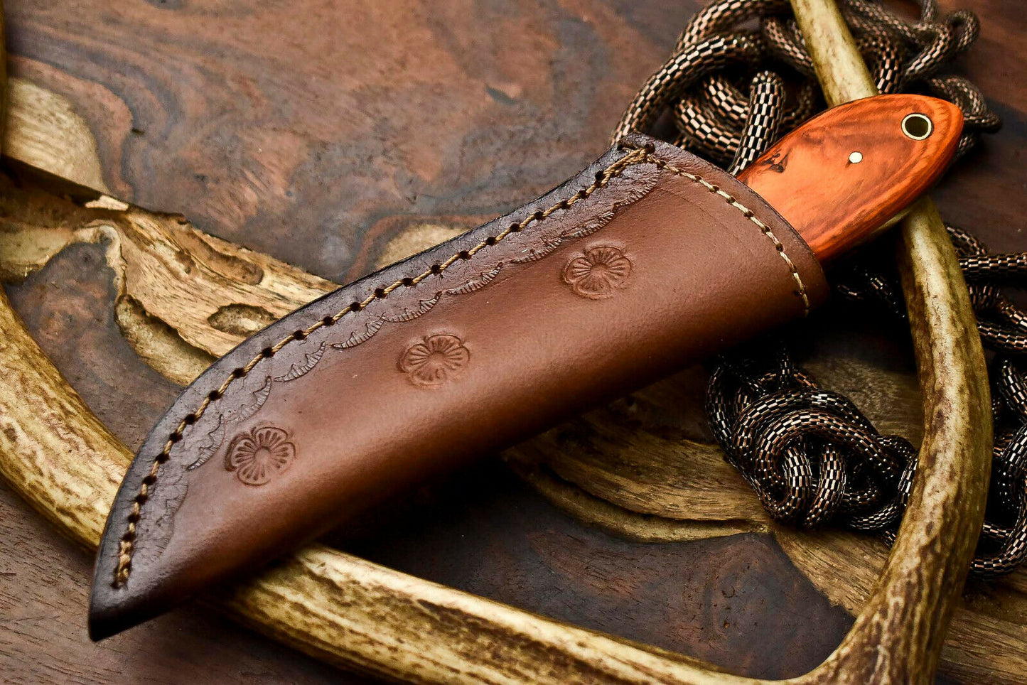 HS-690 Custom Handmade Damascus Steel Skinner Knife - Beautiful Hard Wood And Bone Handle