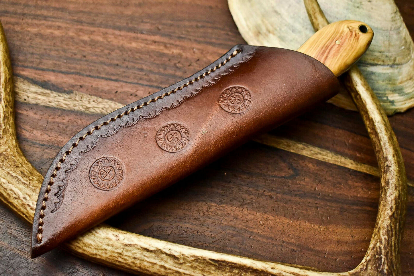 HS-604 Handmade Damascus Skinning Blade Camping Full Tang Knife